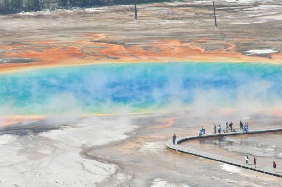 A fabulosa Grand Prismatic Pool, no Yellowstone National Park, em Wyoming, nos Estados Unidos